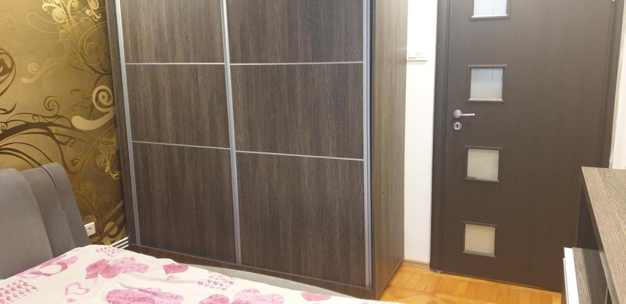 Modern Daire Piteşti Dış mekan fotoğraf